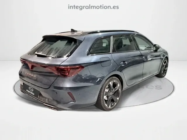 Cupra León