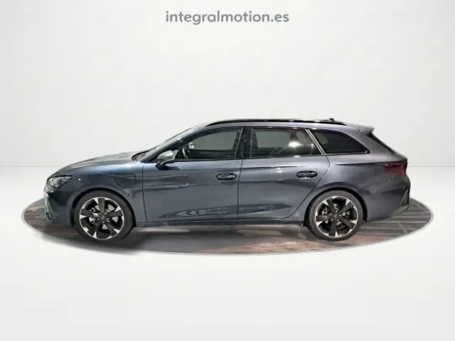 Cupra León