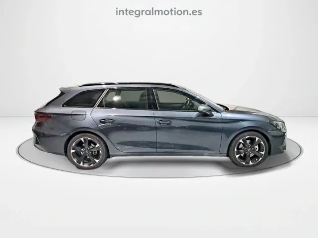 Cupra León