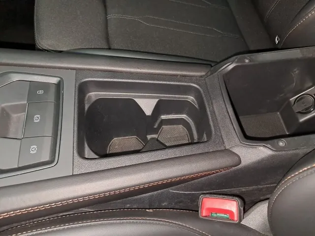 Cupra León