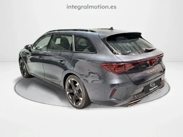 Cupra León