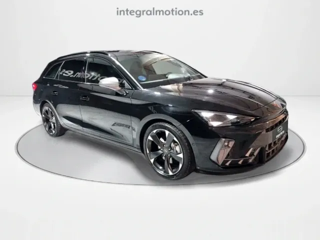 Cupra León