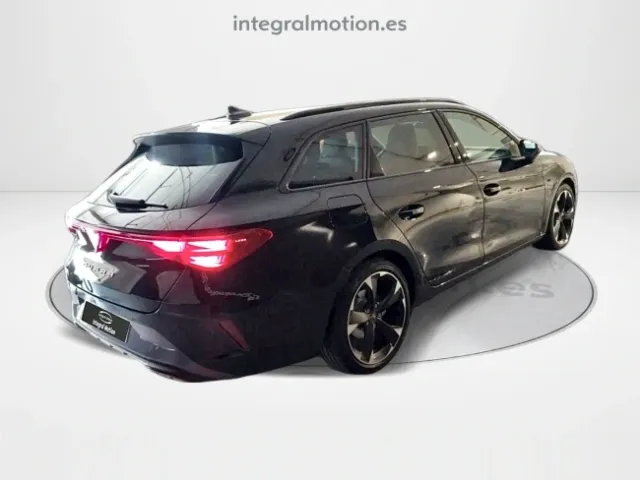 Cupra León
