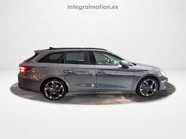 Cupra León