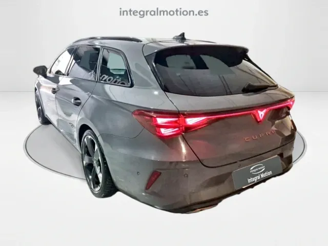 Cupra León
