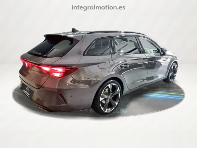 Cupra León