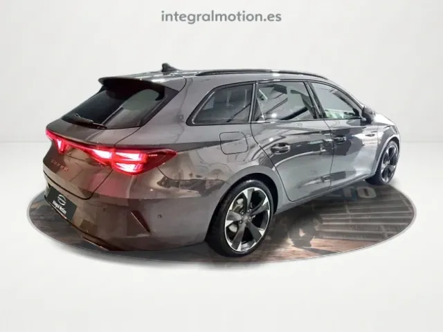 Cupra León