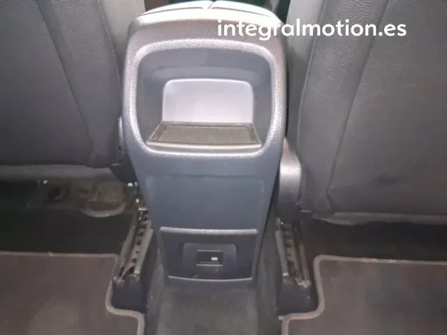 Mercedes GLB