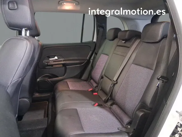Mercedes GLB