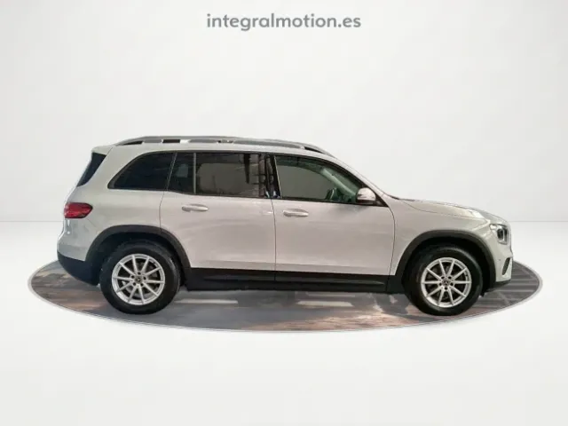 Mercedes GLB