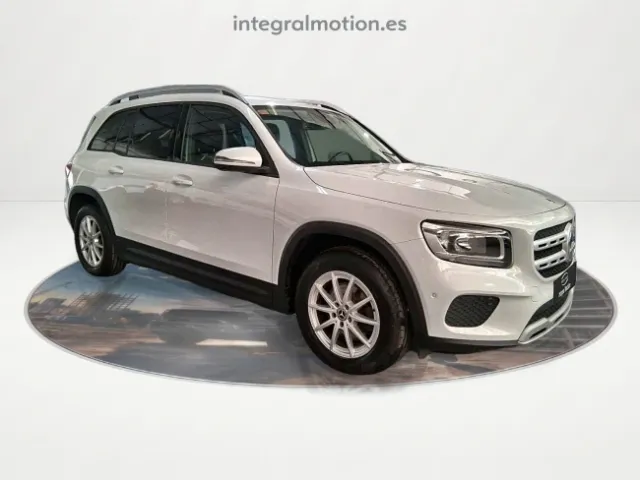 Mercedes GLB