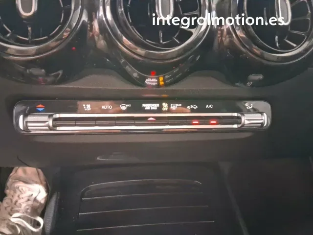 Mercedes GLB