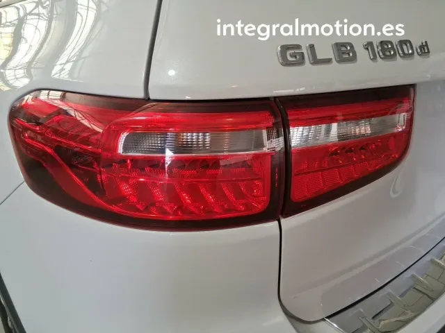 Mercedes GLB
