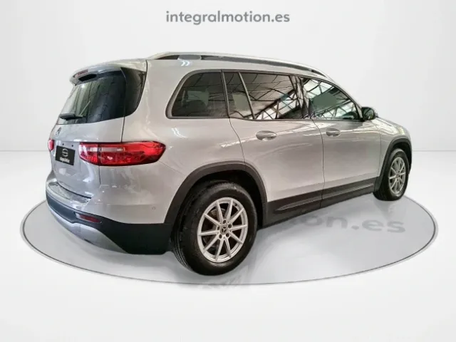 Mercedes GLB