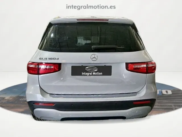 Mercedes GLB