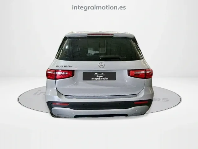Mercedes GLB