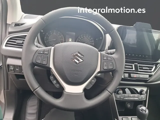 Suzuki SCross