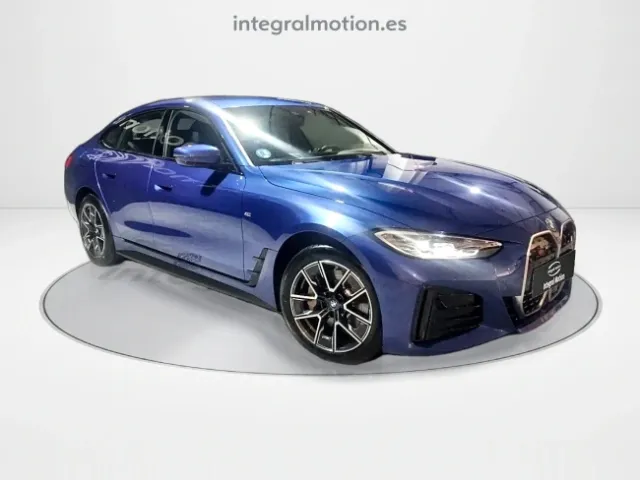 BMW i4
