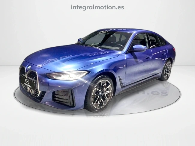 BMW i4