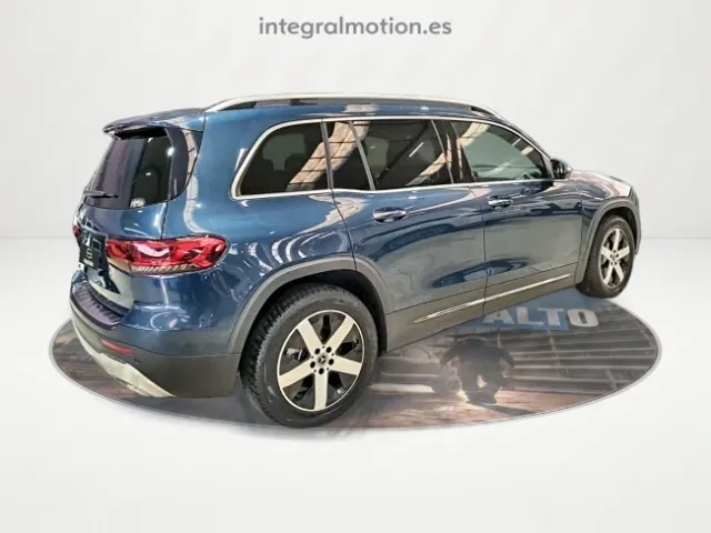 Mercedes GLB