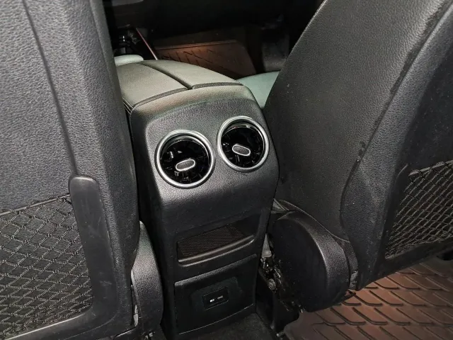 Mercedes GLB