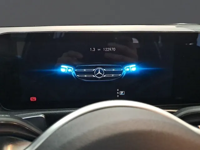Mercedes GLB