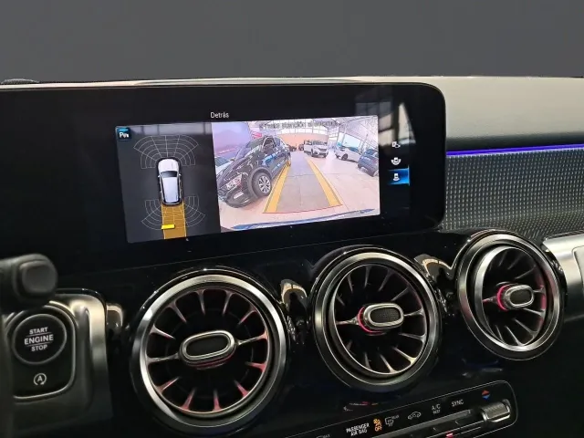 Mercedes GLB