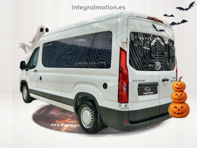 MAXUS Deliver 9