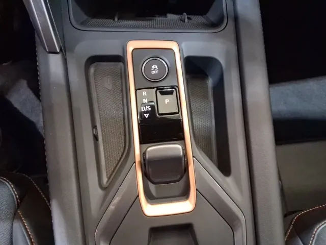 Cupra León