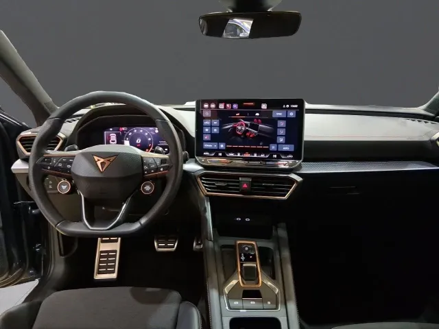 Cupra León