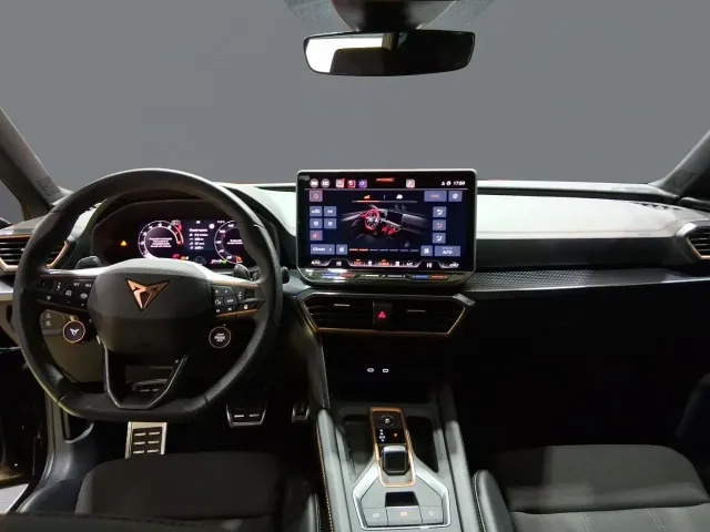 Cupra León