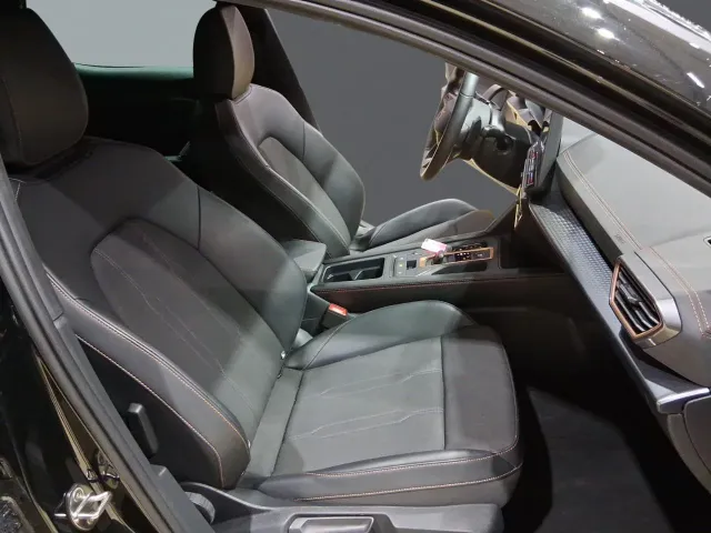 Cupra León