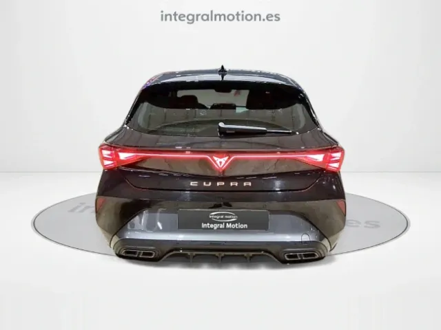 Cupra León