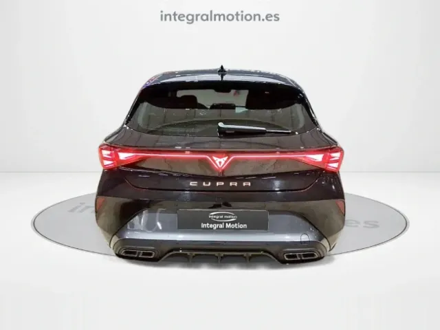 Cupra León