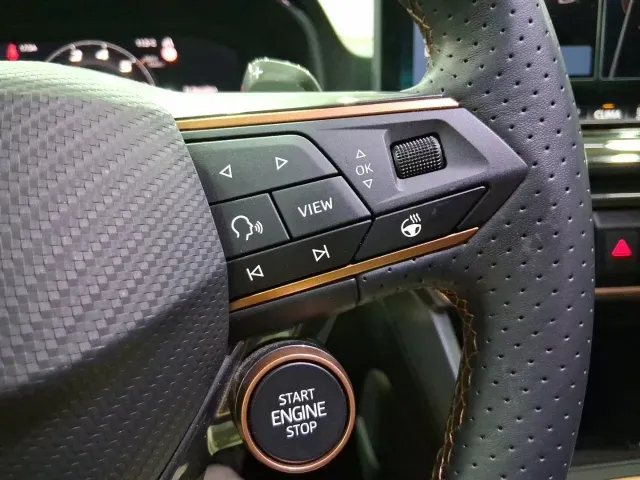 Cupra León