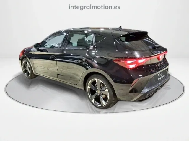Cupra León
