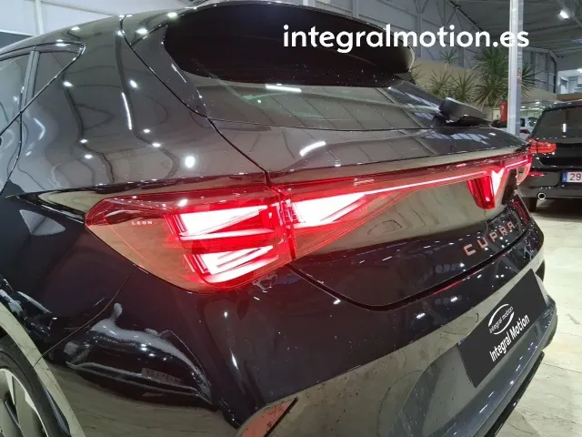 Cupra León