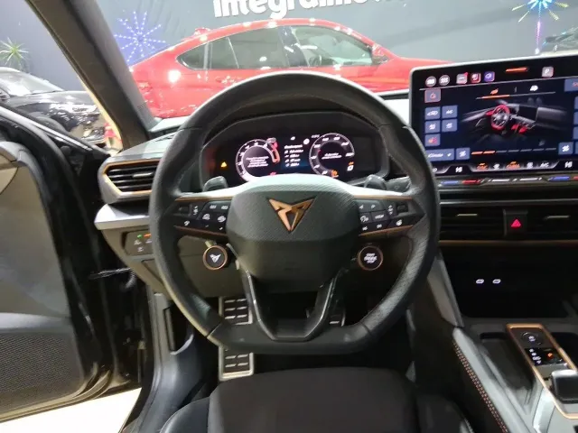 Cupra León