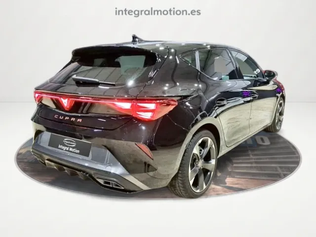 Cupra León
