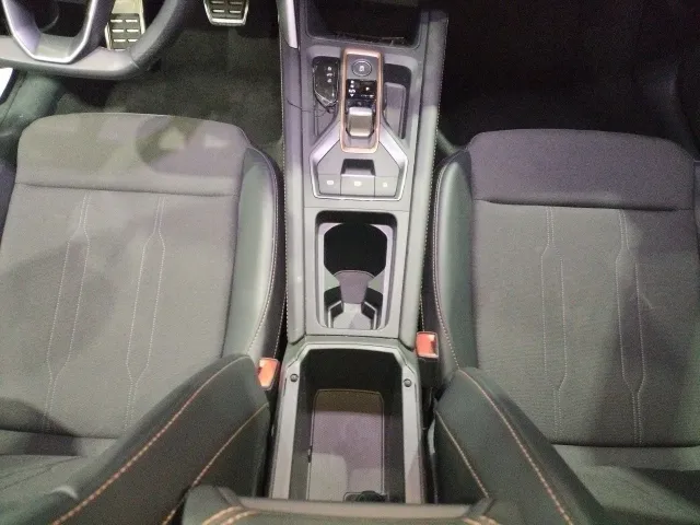 Cupra León