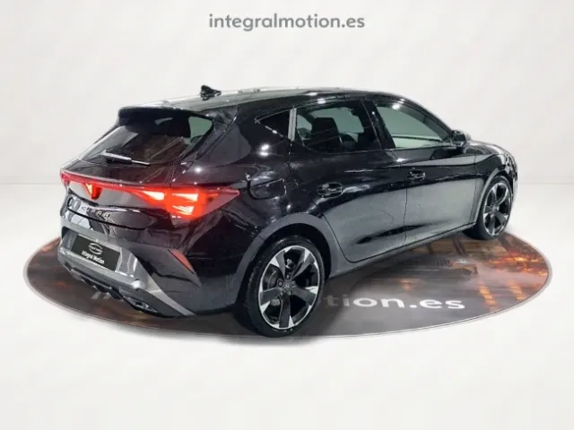 Cupra León