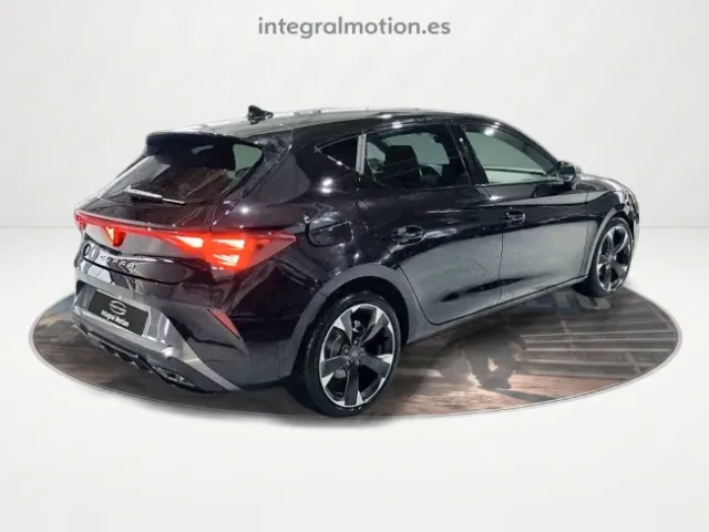Cupra León