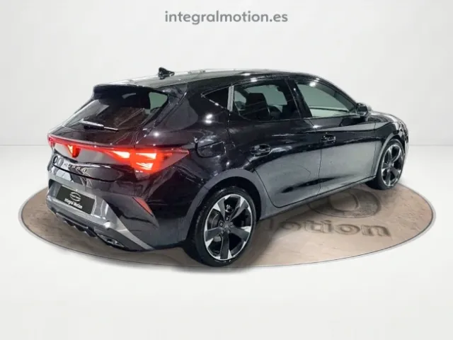 Cupra León