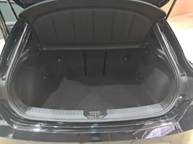 Cupra León