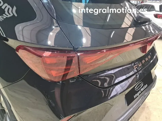 Cupra León