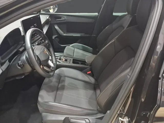 Cupra León