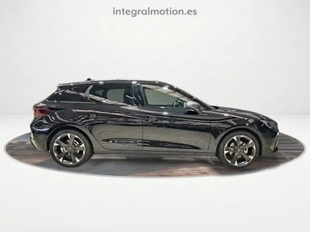 Cupra León