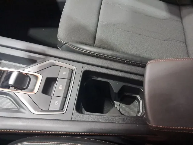 Cupra León