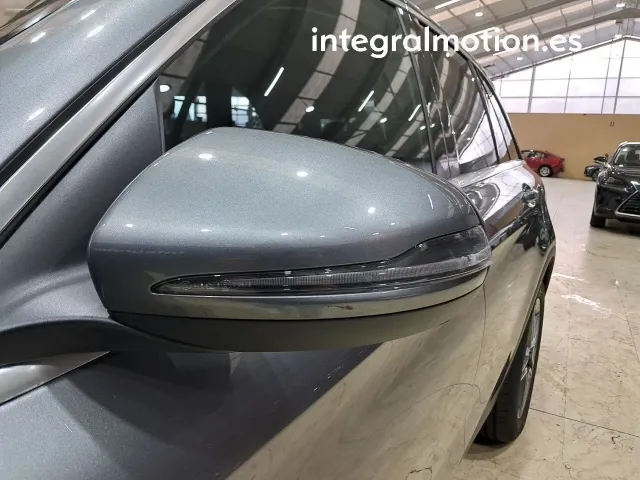 Mercedes GLC