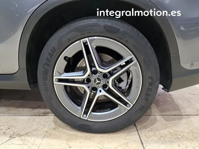 Mercedes GLC